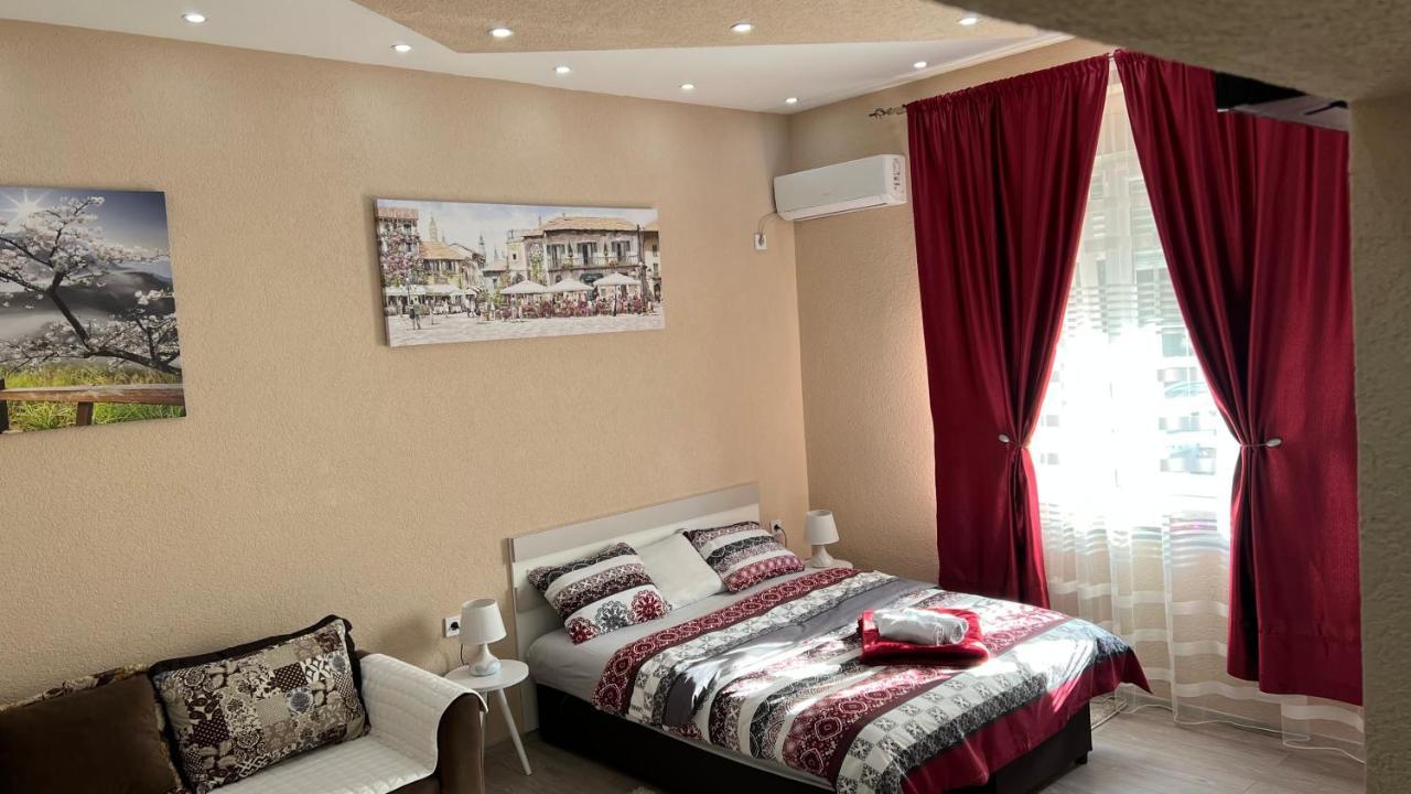 Apartment Downtown 포드고리차 외부 사진